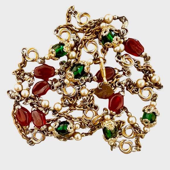 *SOLD* CHANEL 1984 LONG RED GREEN GRIPOIX PEARL SAUTOIR NECKLACE 64 inches - Picture 3 of 6